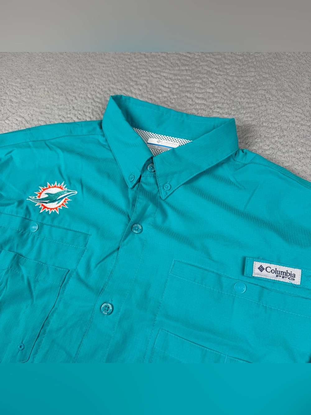 Miami Dolphins Columbia PFG Tamiami Shirt Mens XL Blue Button Down Vented NFL